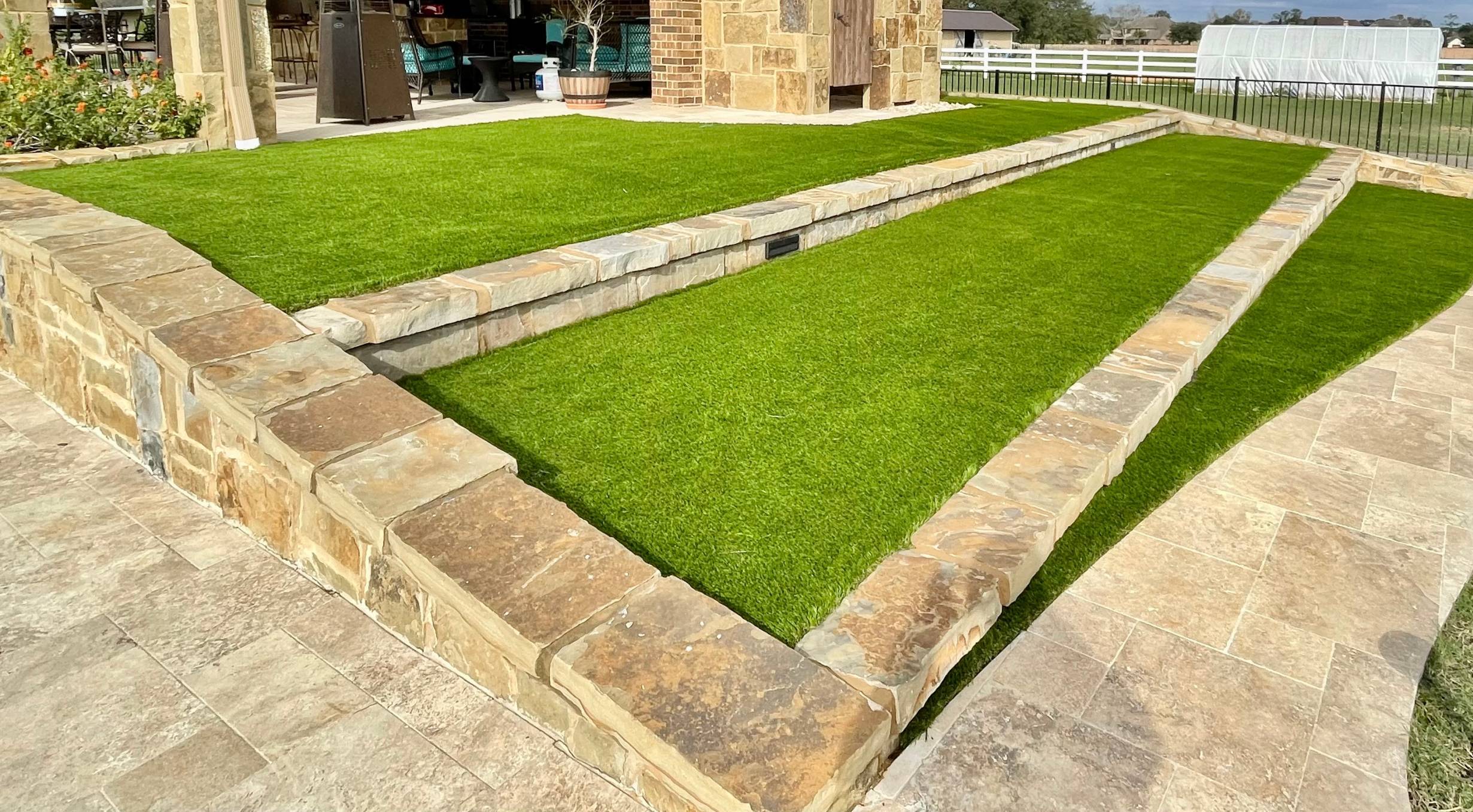 clear advantages of synthetic grass